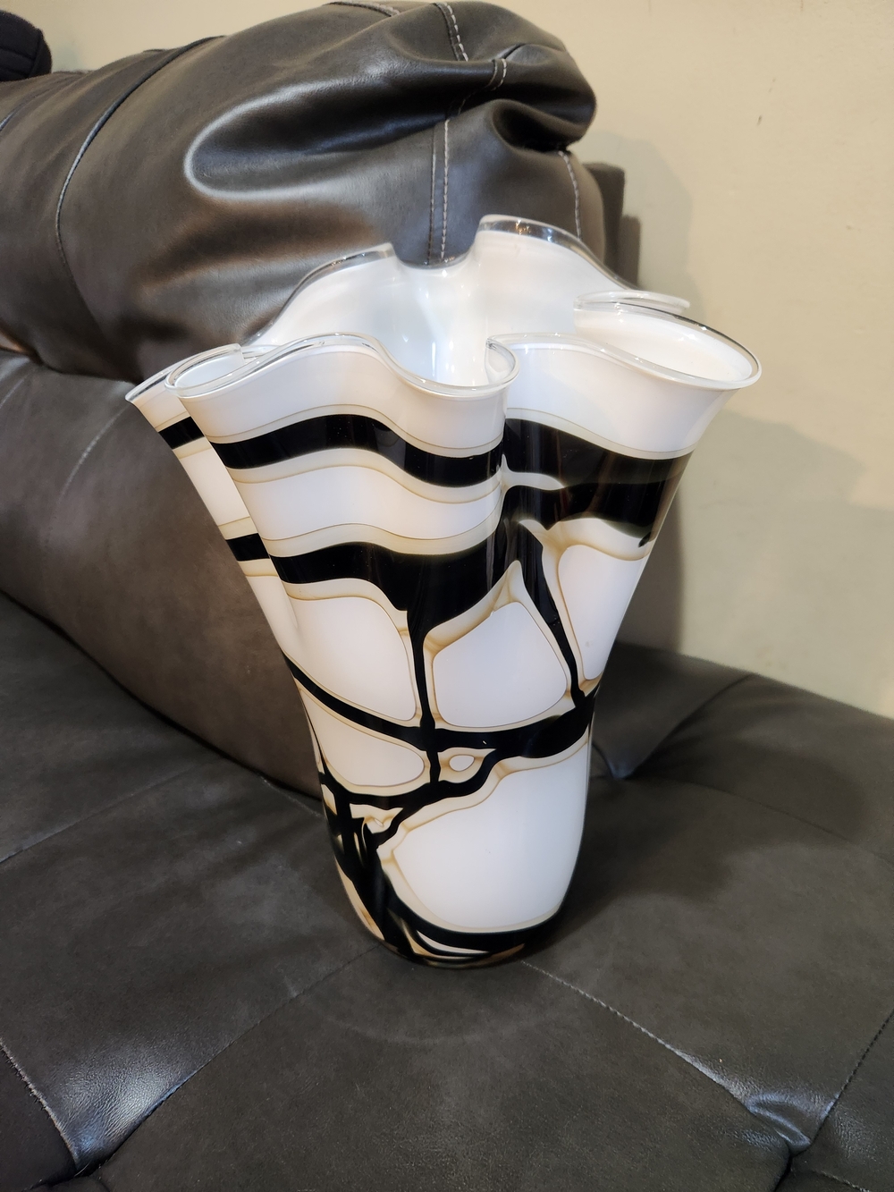 Vintage Zorza Hand Blown Vase 12 1/2 Inch